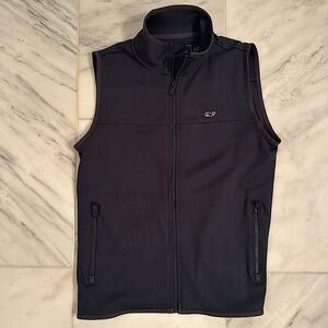 Boy’s Vineyard Vine Vest - Navy size 12-14